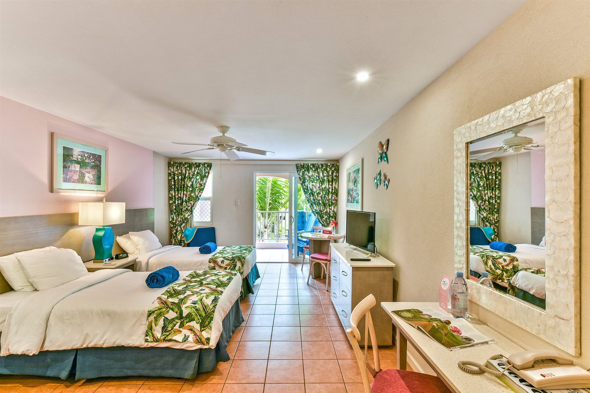 Butterfly Beach Hotel 크리스트 처치 외부 사진